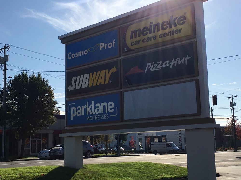 Retail For Lease: 10729 SE 82nd Ave, Happy Valley, OR 97086